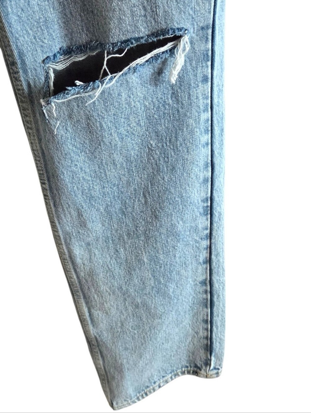 Good American Straight Leg Jeans 10/30 Light Wash Distressed High Rise - Picture 6 of 9